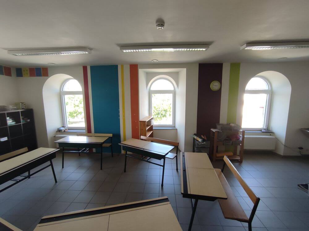 Rénovation école de Bourcy salle de cours Architecte Kaiser Valérie
